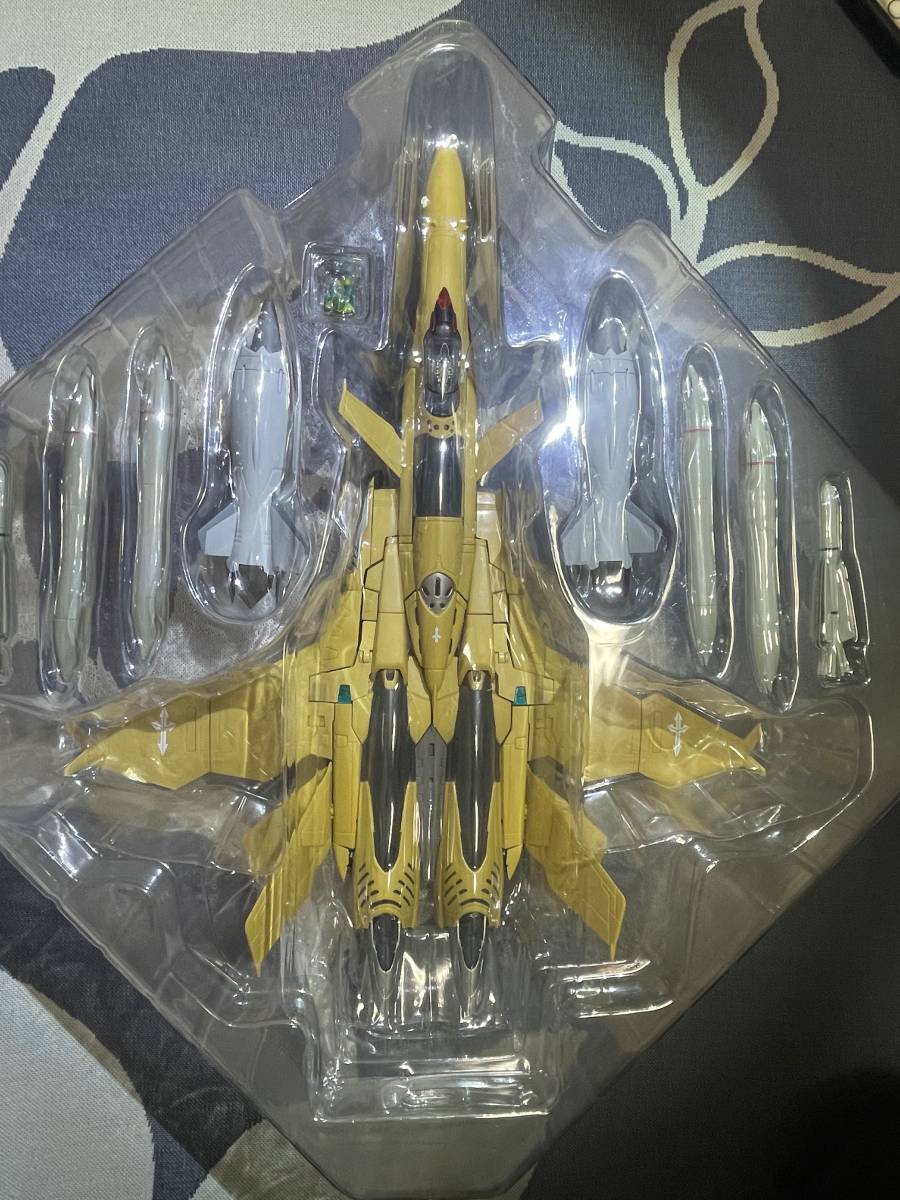 中古美品 やまと YAMATO マクロスゼロ 1/60 完全変形 SV-51α(量産機)