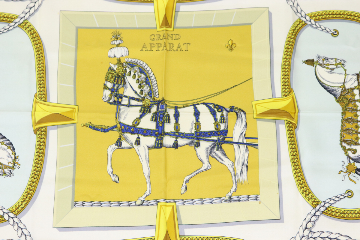 HERMES エルメス カレ90 GRAND APPARAT 盛装の馬 大判 シルク 100