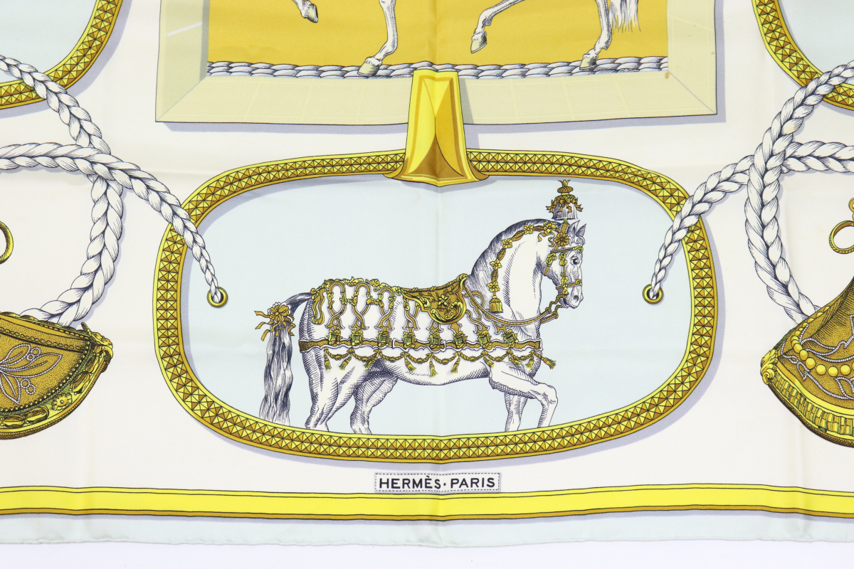 HERMES エルメス カレ90 GRAND APPARAT 盛装の馬 大判 シルク 100