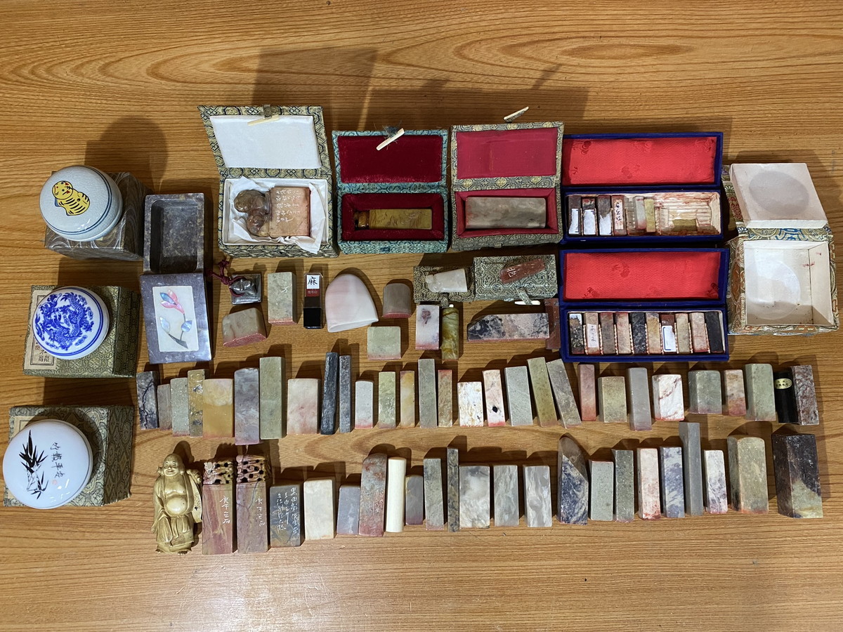 【激安大特価，100%新品】 a-192 印材 書道 書道具 中国美術 石材 古美術 印 判子 印章 文房具 朱肉 印泥 ハンコ 印鑑 実印 刻印あり 印材まとめて4㎏以上(その他)｜売買されたオークション情報、yahooの商品情報をアーカ その他