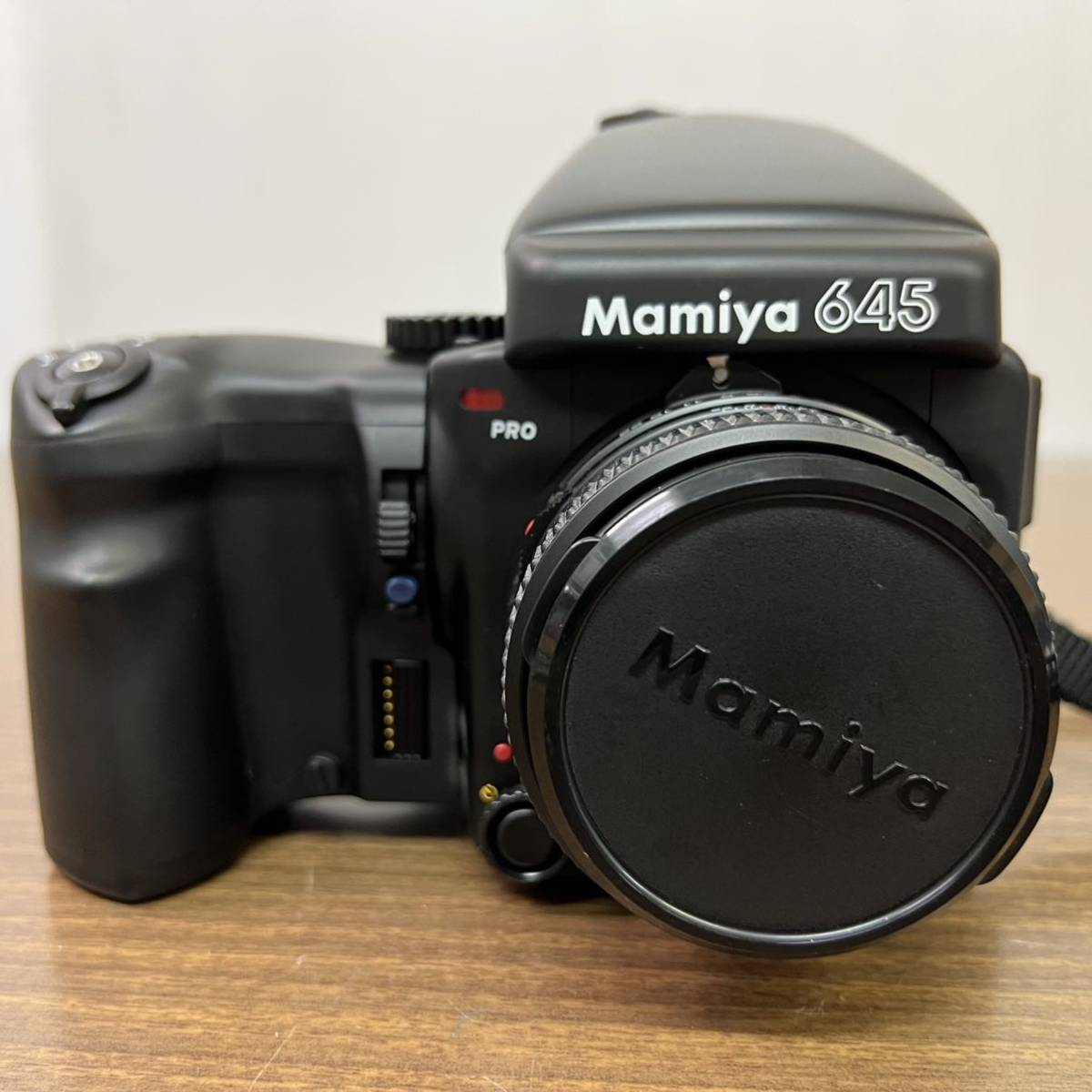 SF013）外装 極美品 Mamiya マミヤ 645 Pro ボディ フィルムカメラ 中