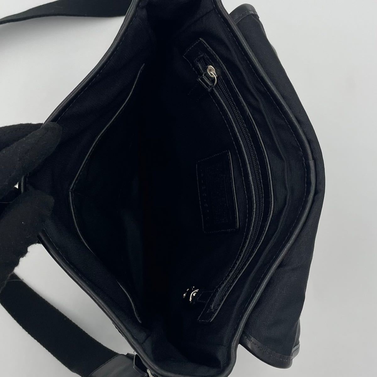 1円 【定価10万級】 コーチ coach サコッシュ ショルダーバッグ ビジネスバッグ ブラック 黒 メンズ レディース キャンバス シグネチャー コーチ ショルダーバッグ 1円 ビジネス レザー [未使用級]