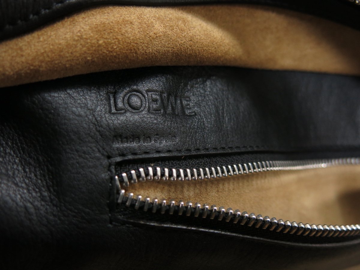 ○超美品○LOEWE ロエベ○アマソナ○アナグラム ロゴ型押し○カーフ 