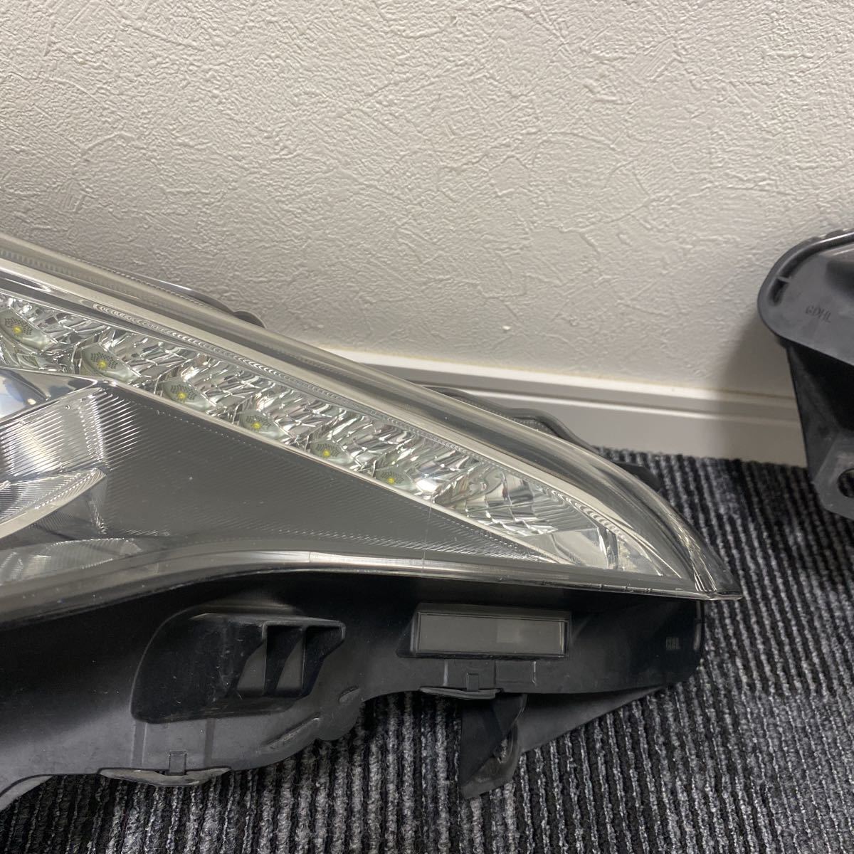 中古 トヨタ 86 ZN6 前期 純正 HID ヘッドライト 左右セット バーナー 
