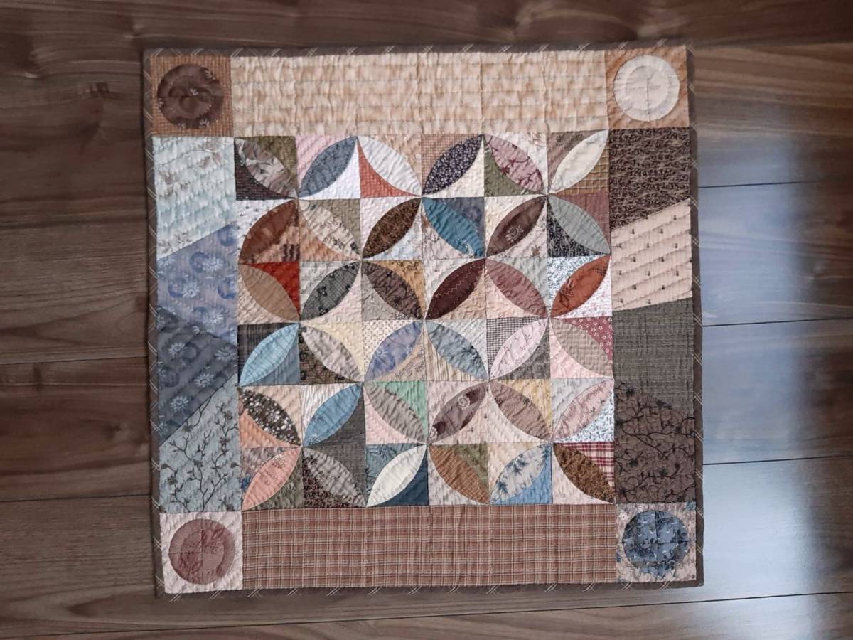 タペストリー マルチカバー ハンドメイド パッチワークキルト パッチ