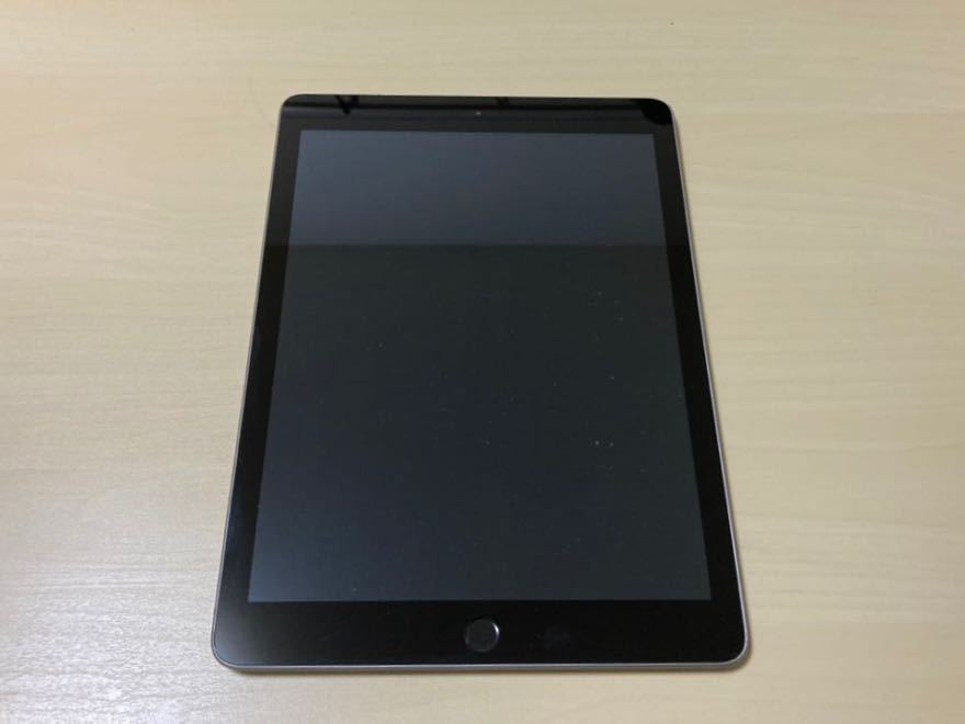 ジャンク Apple iPad 第5世代 A1822 Wi-Fiモデル 128GB 9.7インチ