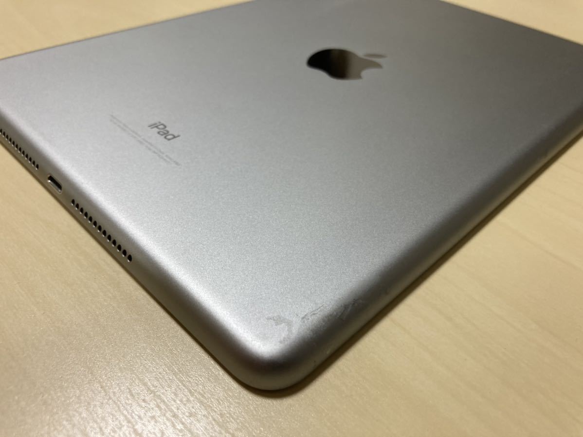 ジャンク Apple iPad 第5世代 A1822 Wi-Fiモデル 128GB 9.7インチ