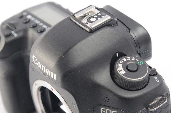 美品Canon EOS 5D Mark III ボディ「おまけ追加」 〓 美品 〓 キャノン Canon EOS 5D Mark Ⅲ ボディ 付属品 おまけ付き