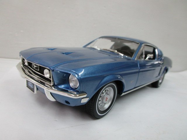 【定番，人気セール】 グリーンライト 1/18 フォード マスタング GT 2+2 ファストバック ブルー 8179-132(乗用車)｜売買されたオークション情報、yahooの商品情報をアーカイブ公開 - オークファン 乗用車