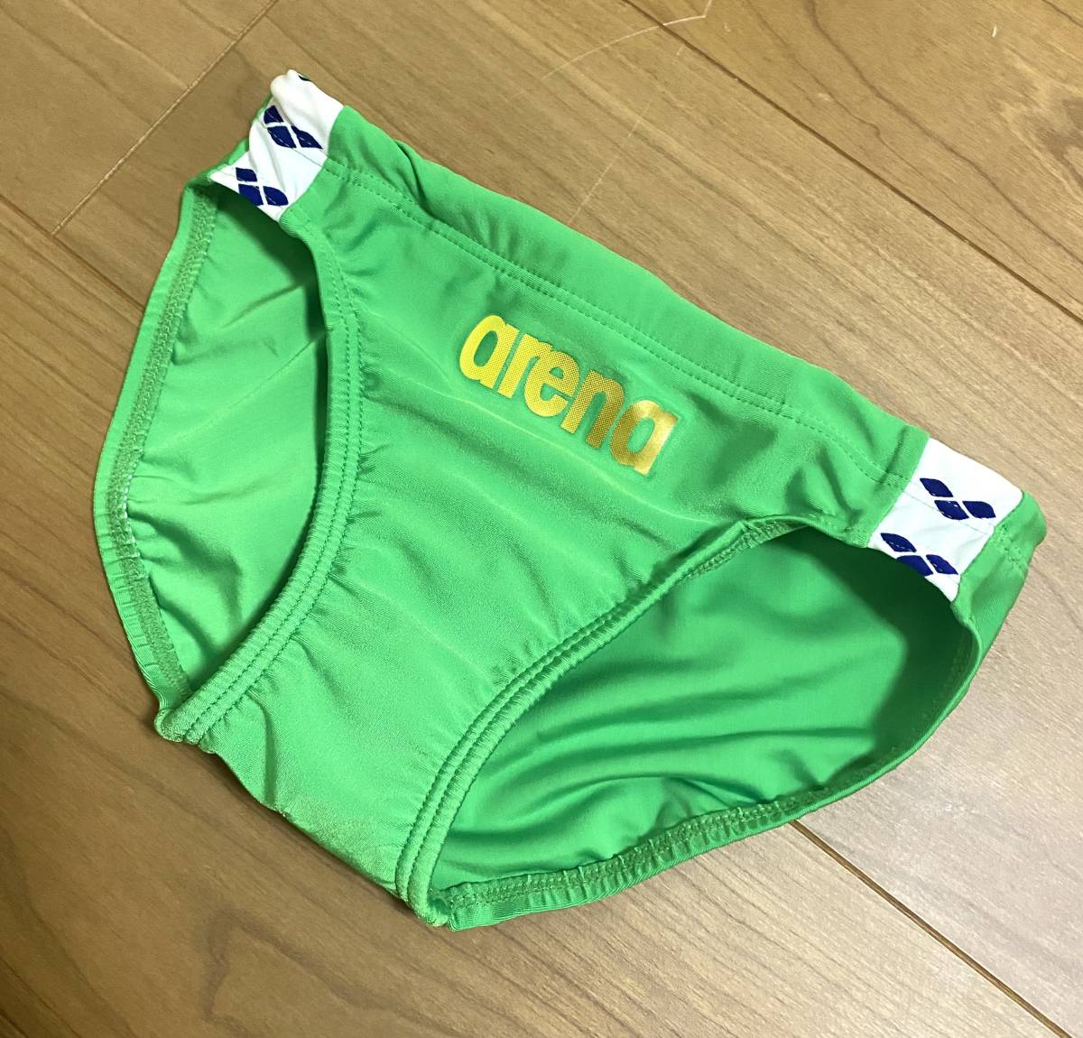 新品・激レア】arena / 競パン / 3Sサイズ / 蛍光グリーン / ライフ