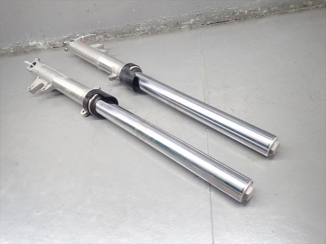 βDE14-1 ホンダ ホーネット900 SC48 CB900 (H13年式) 純正 フロントフォーク 左右 オイル漏れ有！曲り有！全長約79.5cm インナー径43φ
