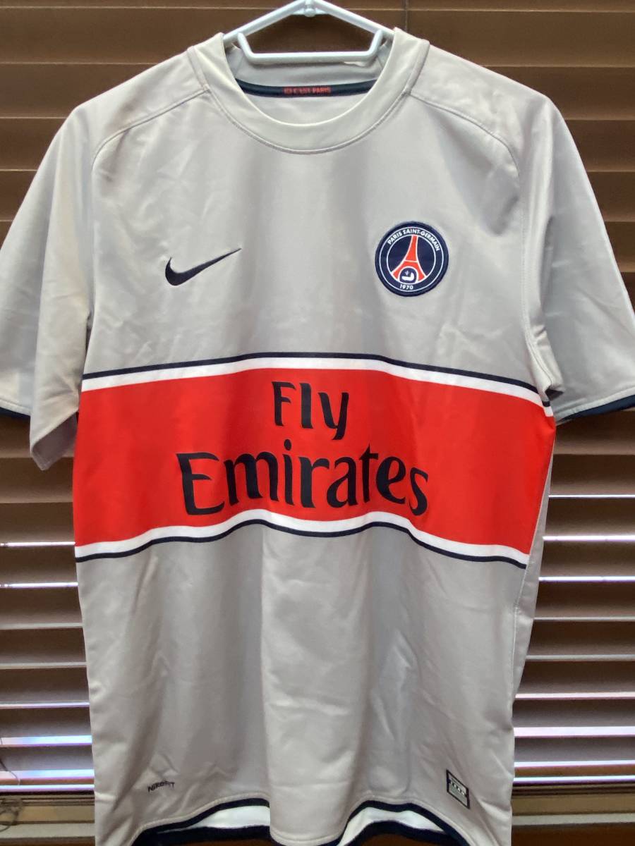 新品，本物保証 08-09シーズン PSG アウェイユニフォーム NIKE マケレレ #4 Makelele Mサイズ レア(リーガ・エスパニョーラ)｜売買されたオークション情報、yahooの商品情報をアーカイブ公開 - オークファン ユニフォーム