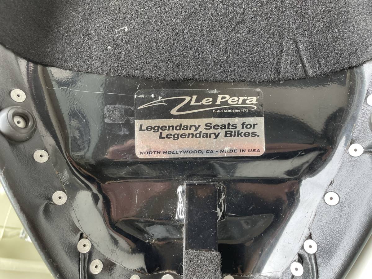 ソフテイル ラペラ ハーレー LePera ソロシート コブラシート EVO FXST 