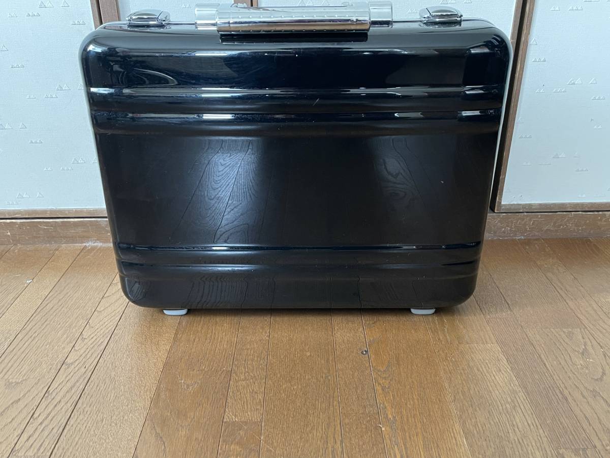 ZERO HALLIBURTON アタッシュケース ビジネスバッグ ゼロハリバートン 