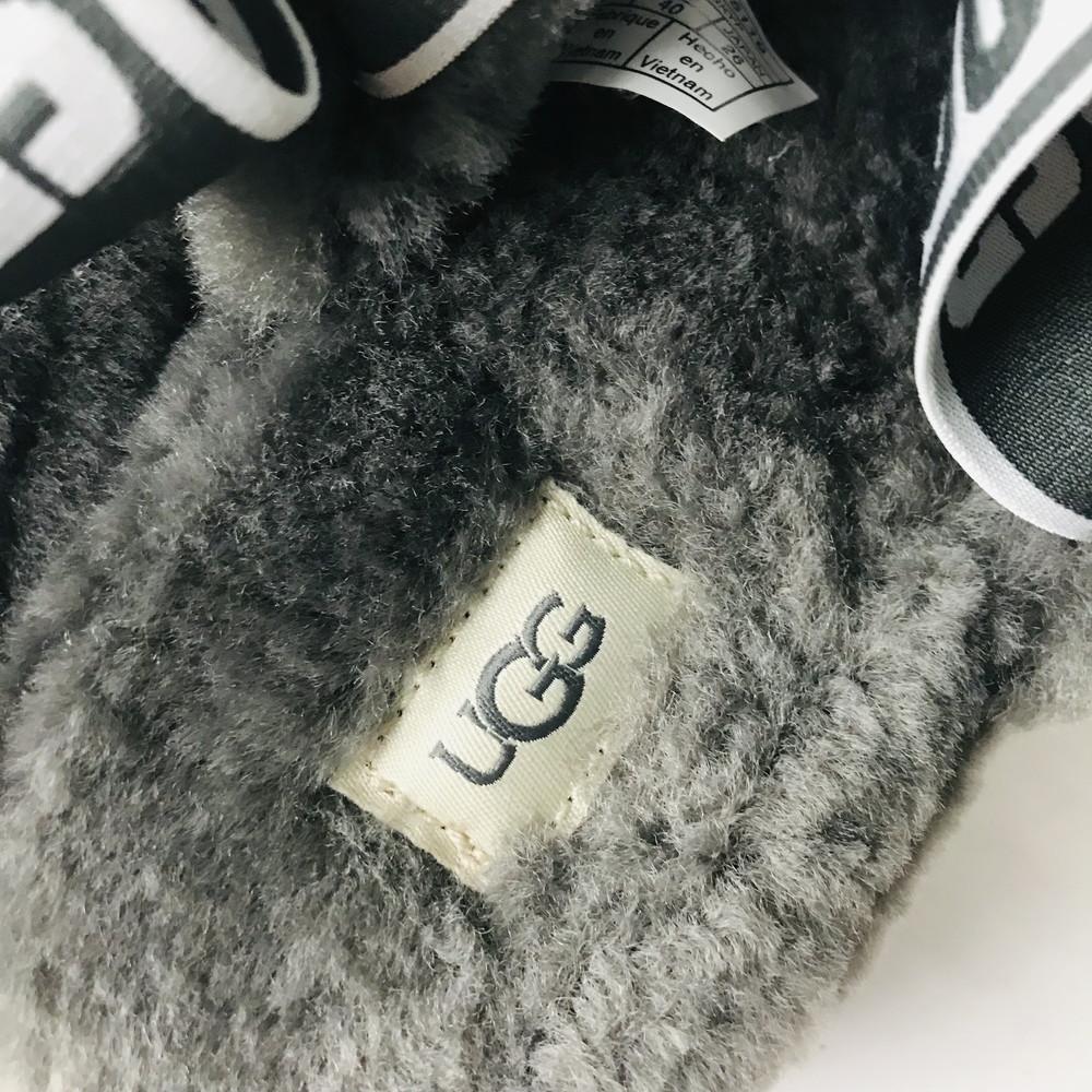 【中古品】 UGG アグ FLUFF YEAH SLIDE サンダル チャコール サイズ：26㎝ 1095119 【180-210404-sm-6-ICH】 UGG アグ Fluff KIDS 大人にも◎厚底サンダル サイズ:23