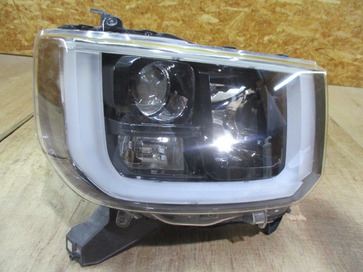 LA710S ウェイク　左ヘッドライト（LED） LA700S LA710S ウェイク 左 ヘッドライト LED