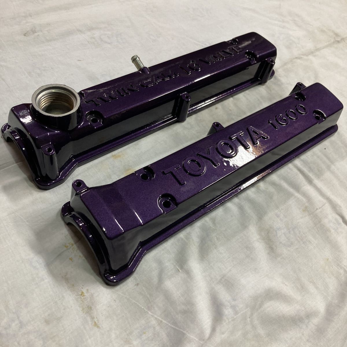 AE86 AE92 4AG用 トヨタ純正中古ヘッドカバー 塗装後未使用品 タペット