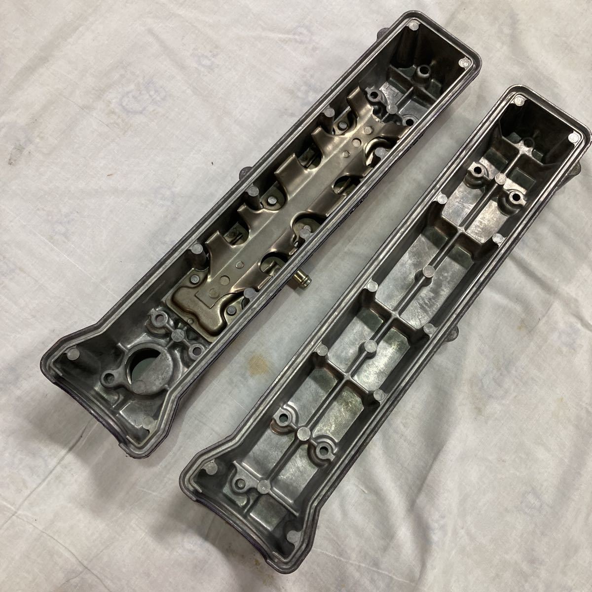 AE86 AE92 4AG用 トヨタ純正中古ヘッドカバー 塗装後未使用品 タペット