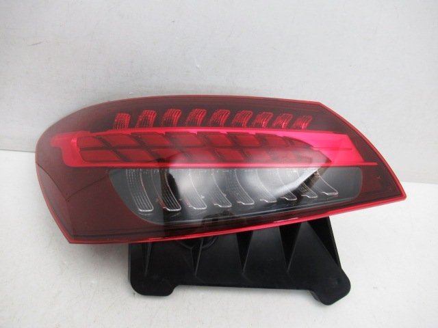 【即決有】 ベンツ Eクラス W213 後期 純正 左 テールランプ テールライト A2139065309 (n075198)