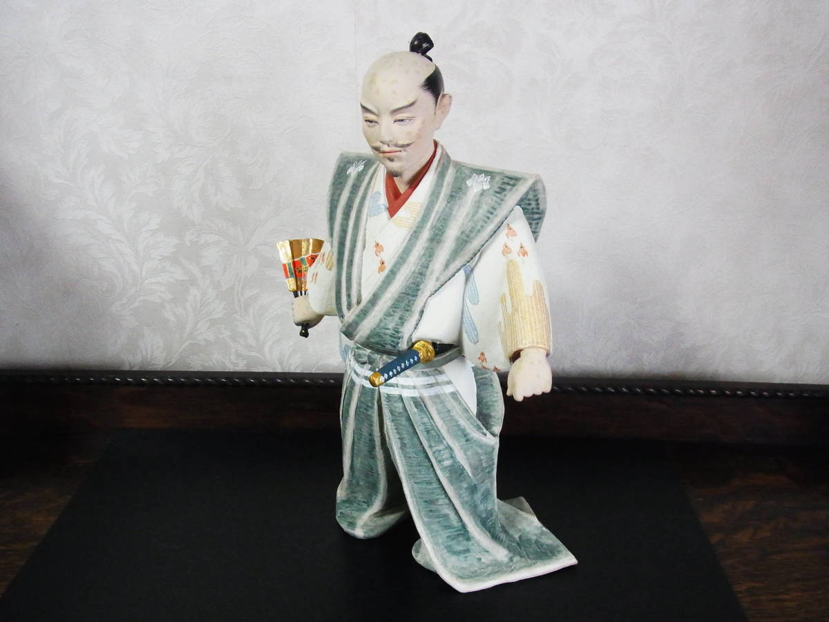 西頭哲三郎作 陶器製日本人形 「早春」- 繊細な美しさが光る逸品 レアな色紙つき 博多人形 西頭哲三郎 日本人形 初代 陶器人形 女性 福岡県 兄ちゃん