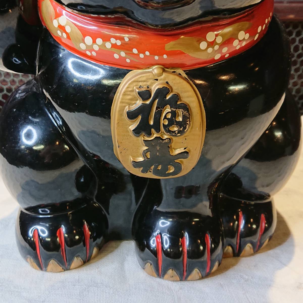 A04-1018 常滑焼 招き猫 黒猫右上手 大型 幸福金運 貯金箱置物 縁起物