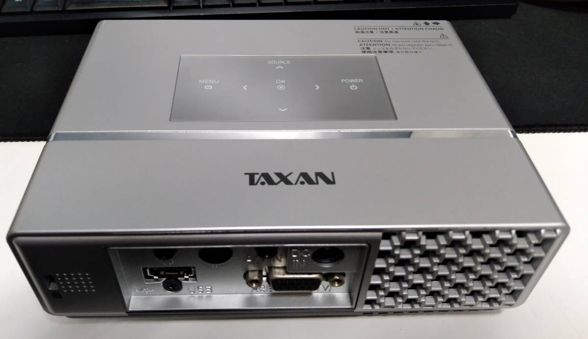 TAXAN LED小型 プロジェクター KG-PL105S 動作品 LED光源