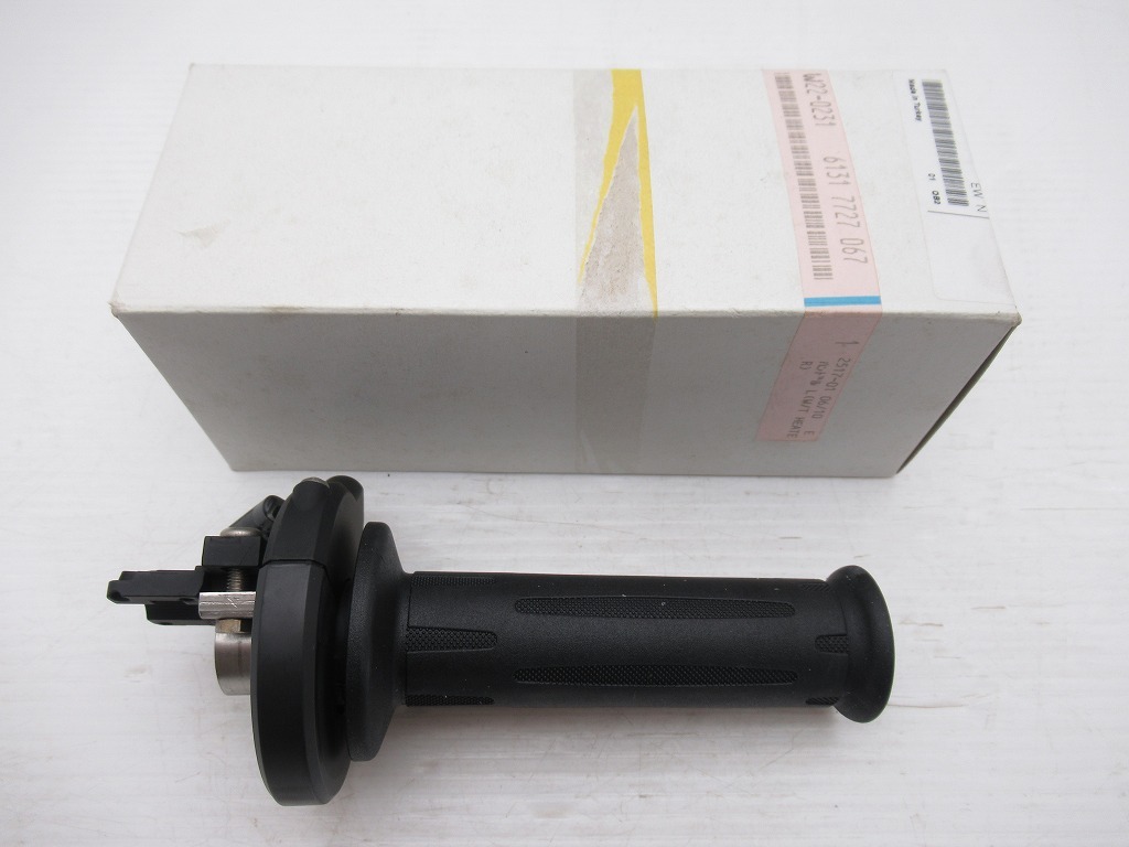 格安，安い BMW 純正 F800S ハンドルグリップ左右 スロットルホルダー 61317727067/61317708286(BMW用)｜売買されたオークション情報、yahooの商品情報をアーカイブ公開 - オークファン オートバイメーカー別