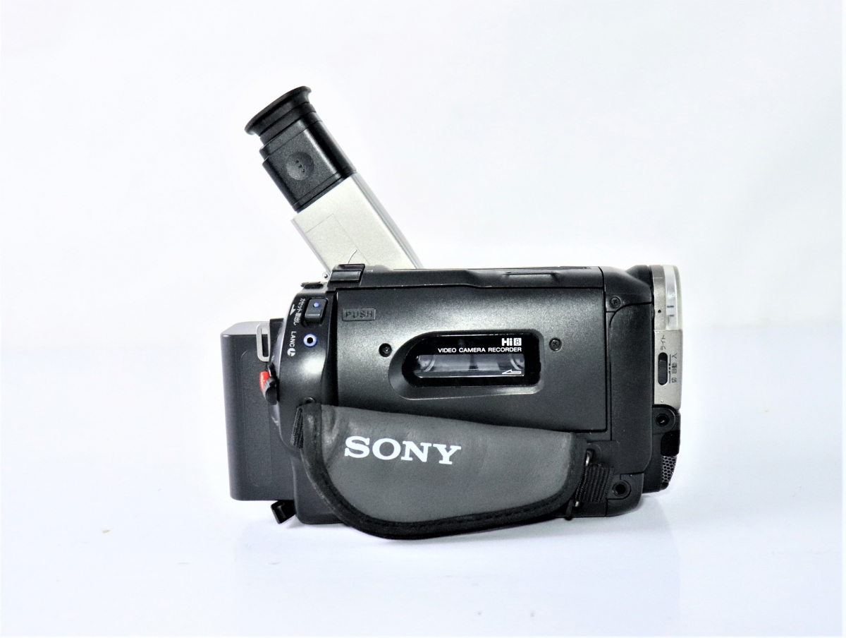 CCD-TRV80 ソニー Hi8 動作確認済SONY 公式通販 video Sony 8mm Video Camcorder - SONY ハンディカム CCD-TRV80PK CCD-TRV80動作良好VideoHi8ビデオカメラダビングに最適 カビありの査定価格