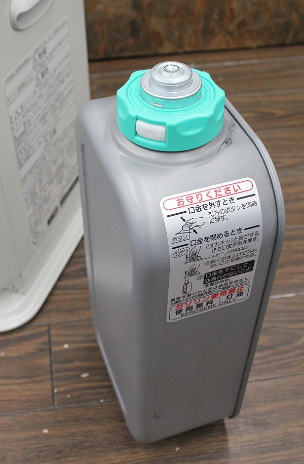美品！□使用10ヶ月□ダイニチ 石油ファンヒーター動作確認済み 美品！