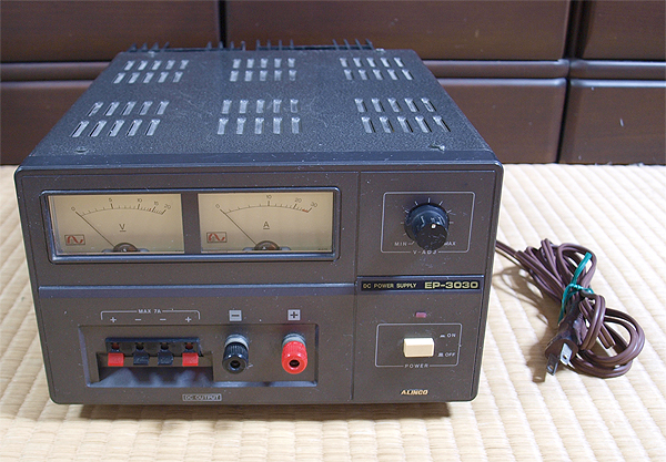 ALINCO DC安定化電源 EP-3030 アルインコ 実働品♪///(アクセサリ