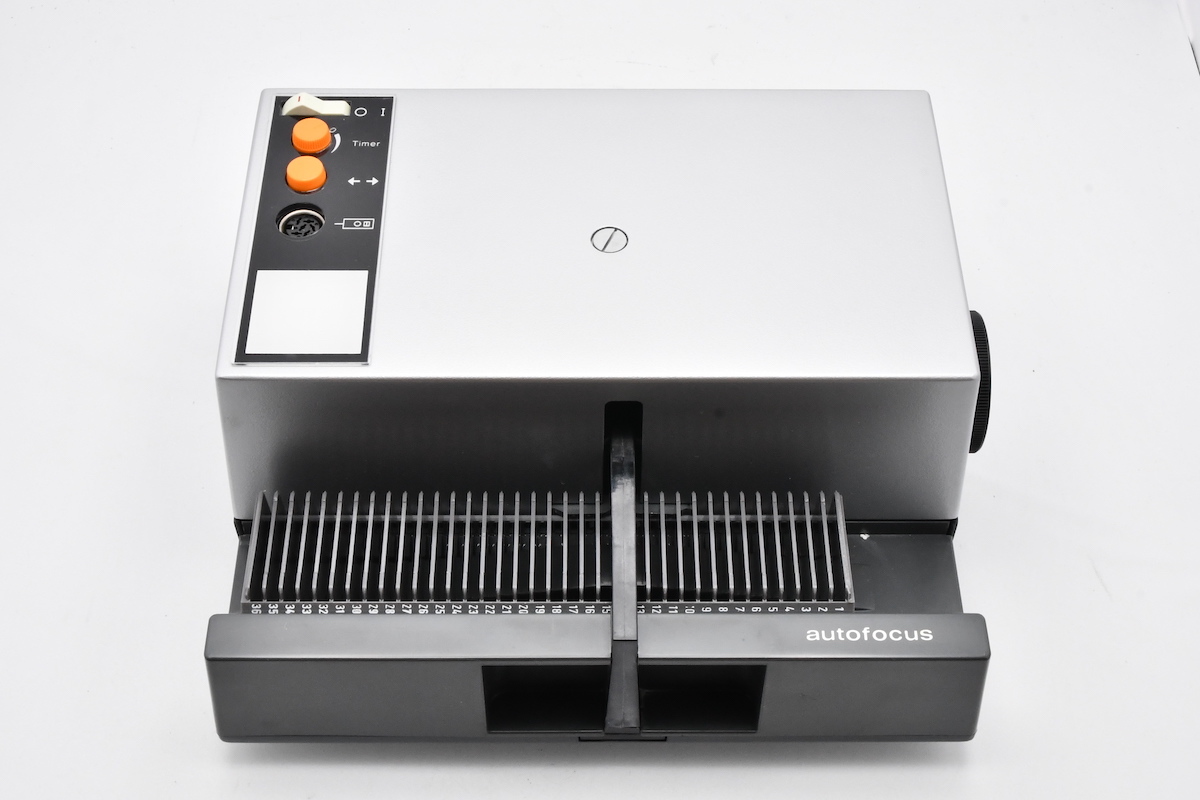 Rollei P350AF SlideProjector ローライ スライド映写機  