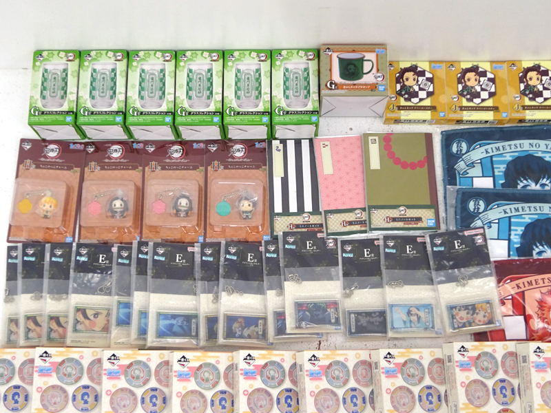 ★中古★鬼滅の刃 一番くじ グッズ まとめ売りセット (小皿/グラス/ラバスト/ハンドタオル/ビジュアルボード他)★【TY805】