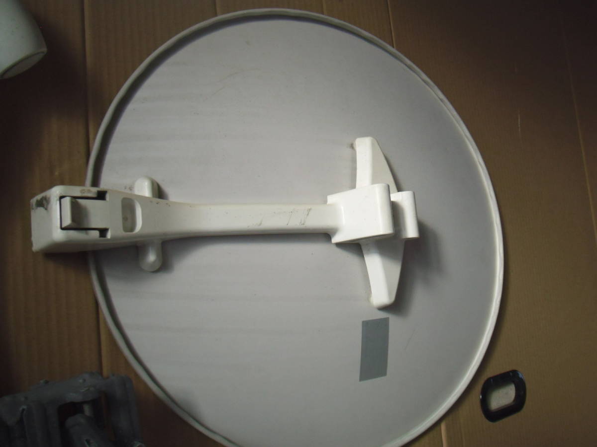 BSアンテナ　衛星放送　中古ジャンク品_4