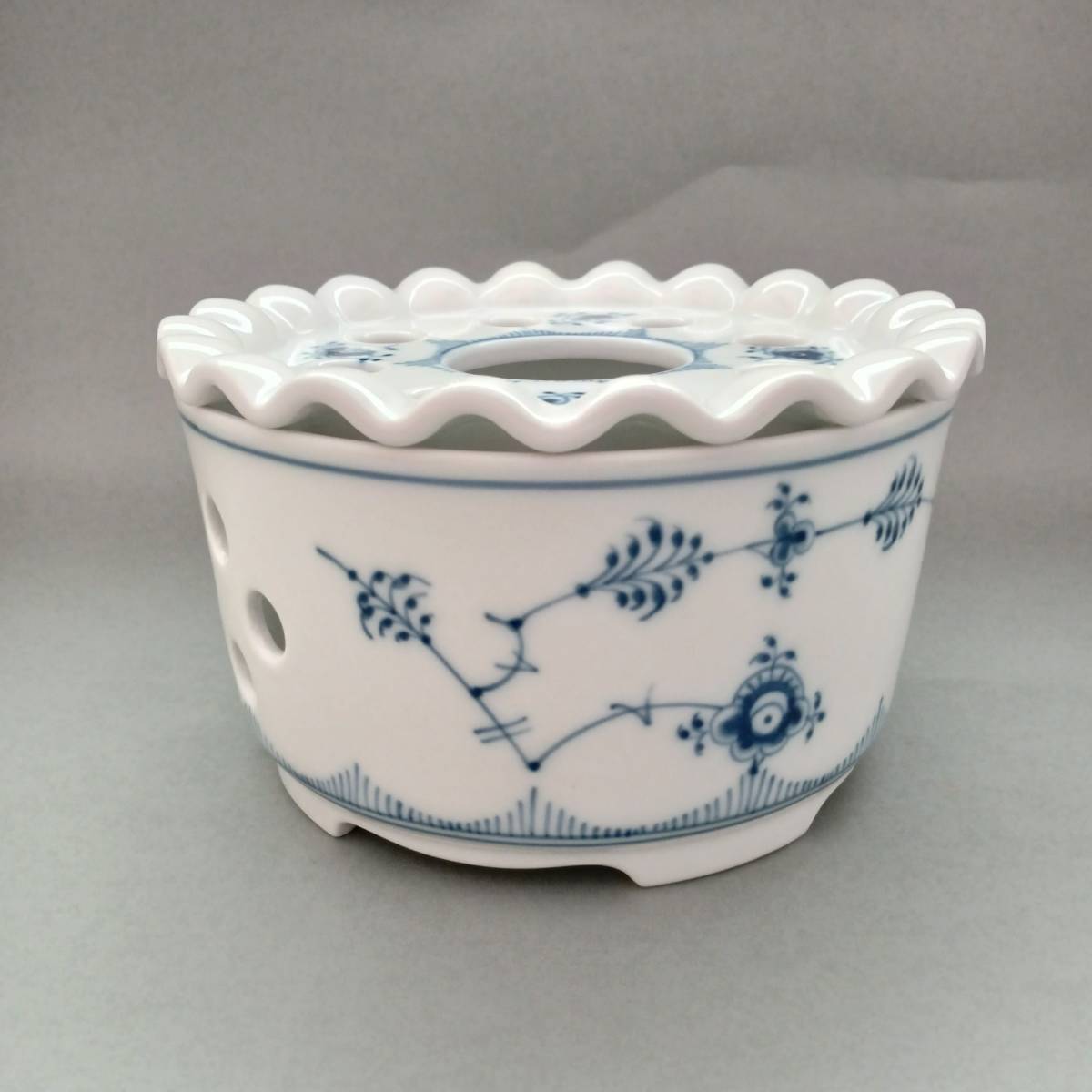 コペンハーゲン ロイヤルコペンハーゲン（Royal ロイヤル ロイヤルコペンハーゲン ブルーフルーテッド ROYAL Copenhagen） ブルー 公式オンラインストア COPENHAGEN Royal イヤープレート Copenhagen コペンハーゲン）ブルーライン COPENHAGEN（ロイヤル メガ|ロイヤル