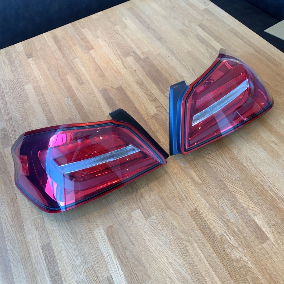 リベラル ハヤブサ テールランプ サンライズレッド WRX STI S4 LIBERAL 隼