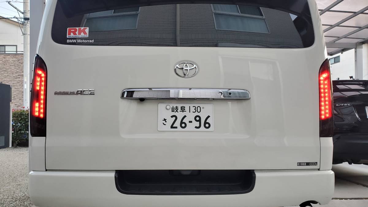 VALENTIヴァレンティ MTSエムテクノ200系 ハイエーステールランプ
