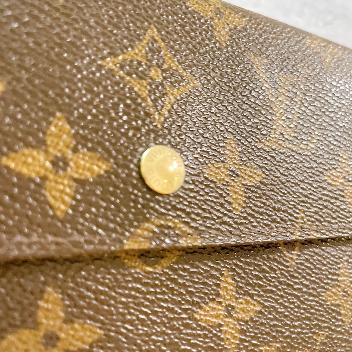 LOUIS VUITTON ルイヴィトン モノグラム ポルトフォイユ サラ 長財布