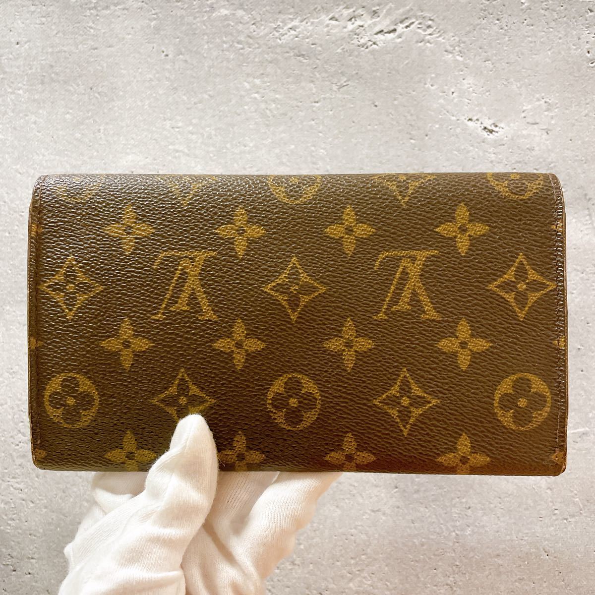 LOUIS VUITTON ルイヴィトン モノグラム ポルトフォイユ サラ 長財布