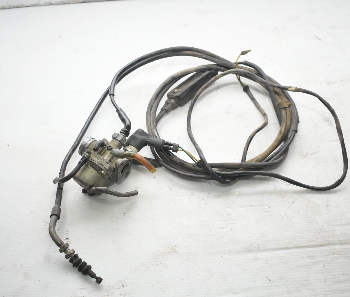 Z550FX シリンダー 排気量刻印について Z550FX 排気量刻印について