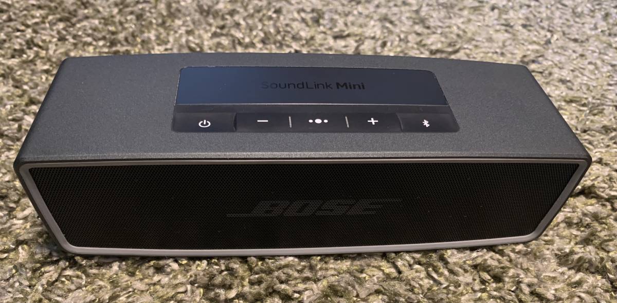Bose SoundLink Mini II Bluetooth | Speaker - Review Black speaker 
