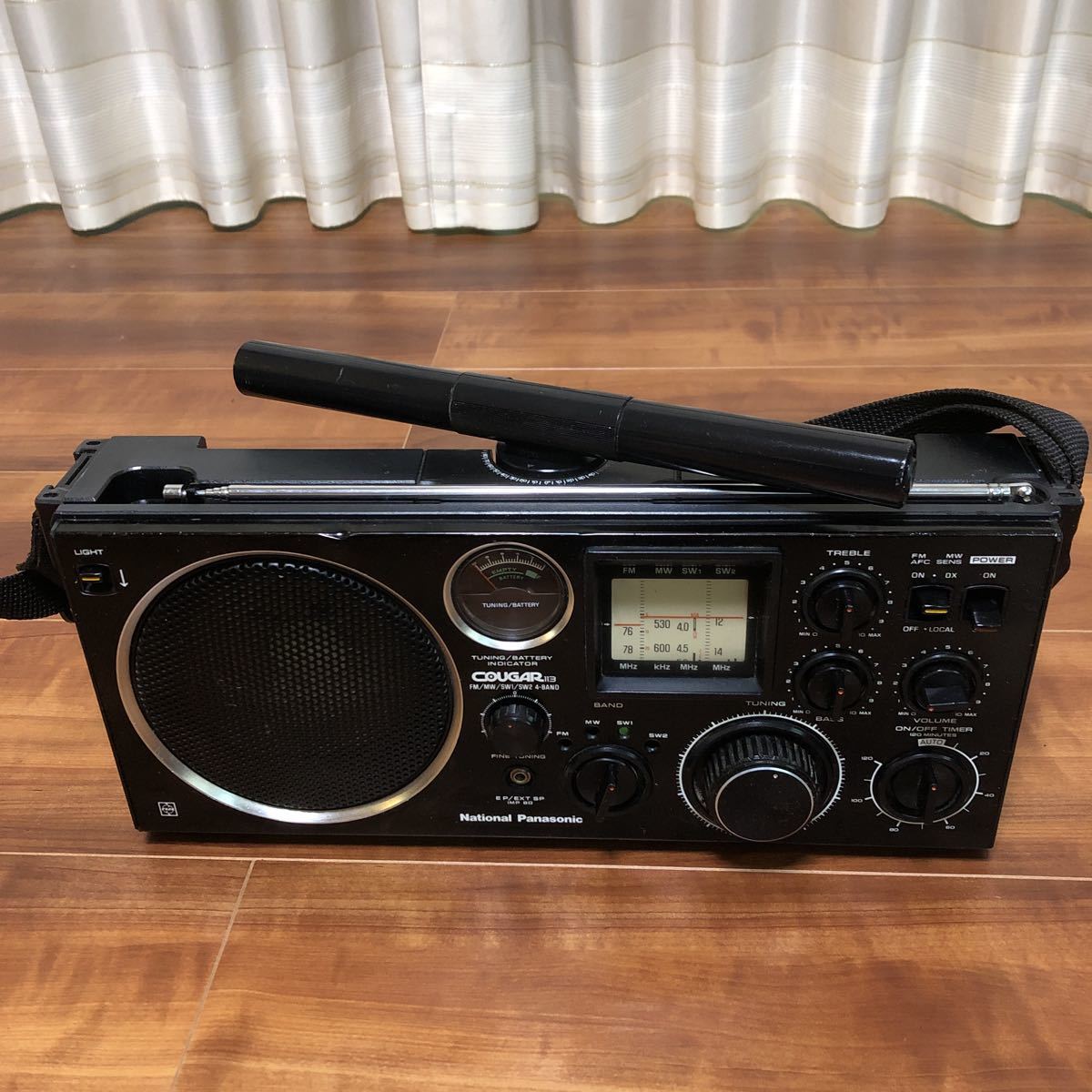 RF-1130 National ナショナル – 珍しい横長スタイルのBCLラジオ 昭和