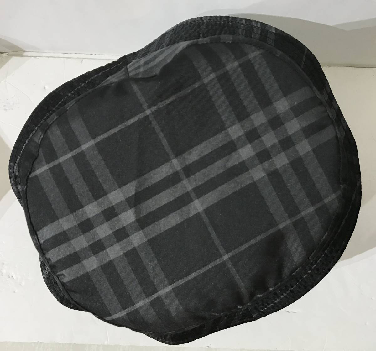 BURBERRY バーバリー リバーシブルバケットハット 黒 無地/ノバ