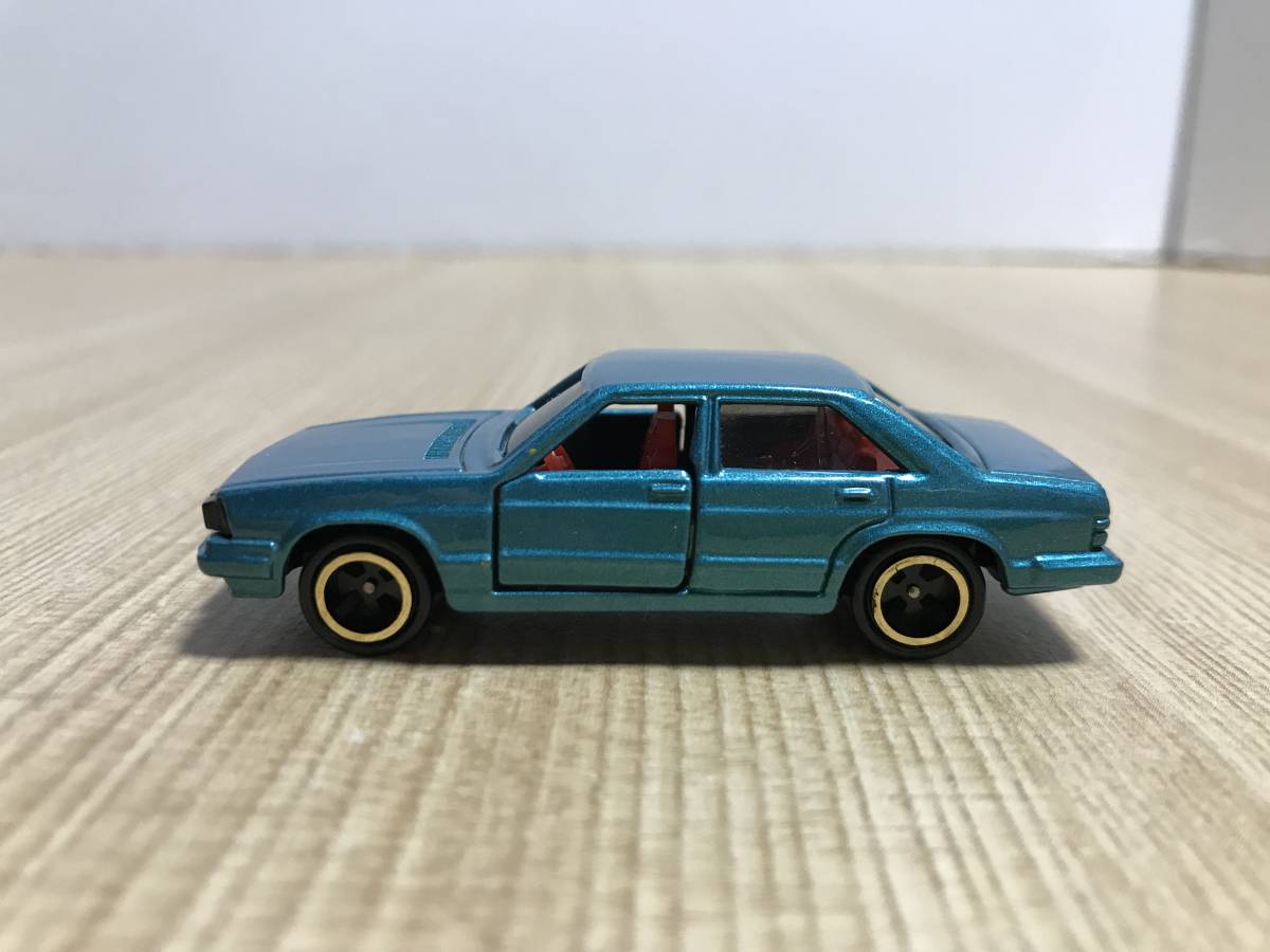 トミカ青箱 外国車シリーズ F32 アウディ5000ターボ トミカ 日本製 青