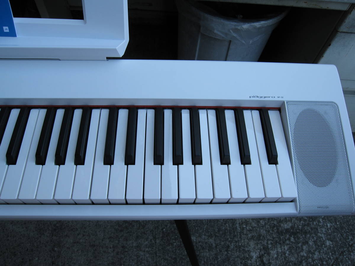 YAMAHA piaggero NP-32 電子ピアノ 76鍵 スタンド キーボード 鍵盤 