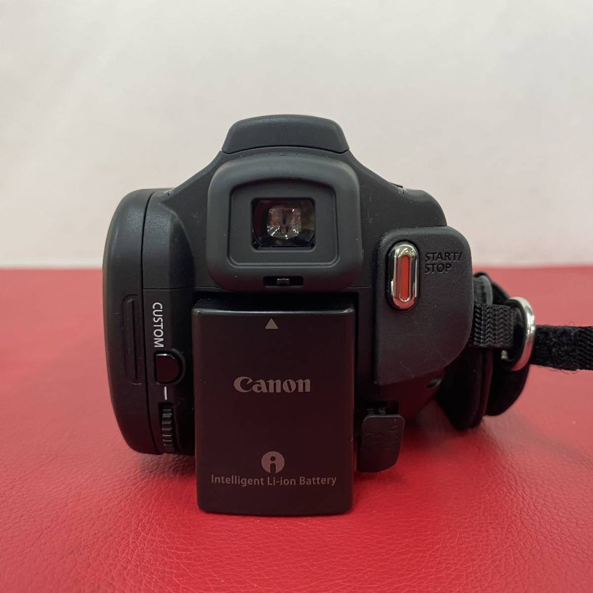 s*3様 【付属品多数】キャノン ビデオカメラ iVIS HF G10 11年製