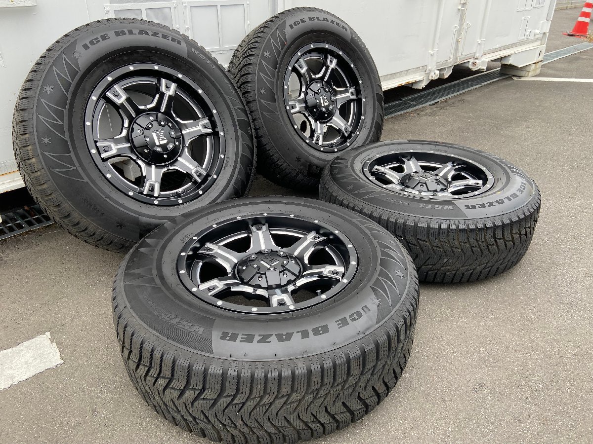 ランクル、プラド、FJクルーザースタッドレスタイヤ （FJクルーザーと 