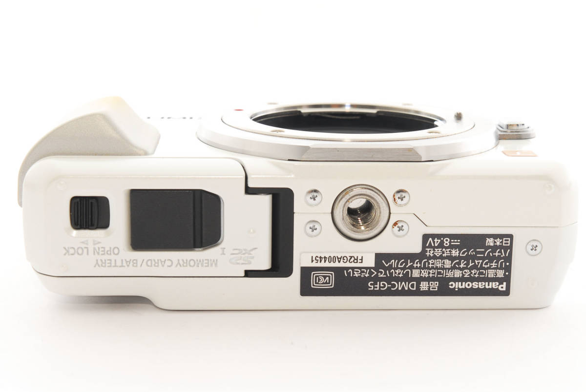 パナソニック LUMIX G DMC-GF7W ダブルズームレンズ B049