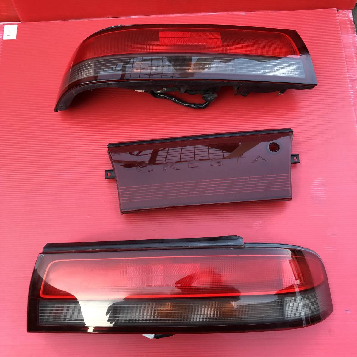Yahoo!オークション クレスタ jzx100 純正テールランプ一式 アルト