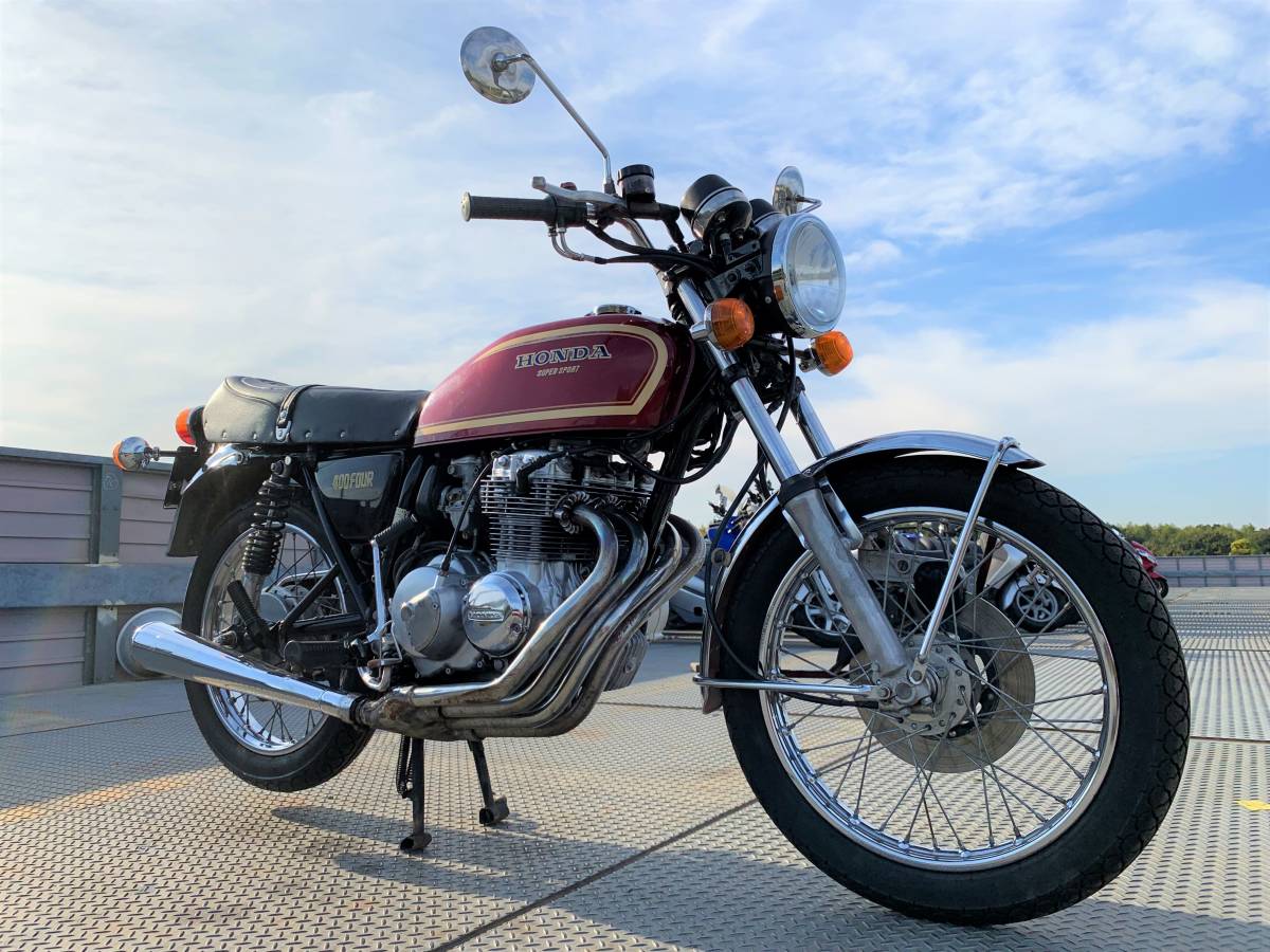 CB400F　赤　旧車絶版車、非常に奇麗な赤に黄色のラインです。キロメートルも浅い。KH250B, XJ550, Z750FX/3_2