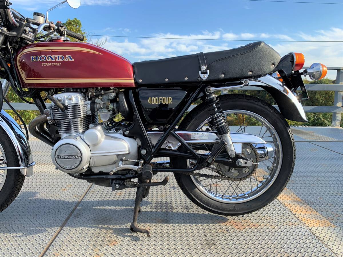 CB400F　赤　旧車絶版車、非常に奇麗な赤に黄色のラインです。キロメートルも浅い。KH250B, XJ550, Z750FX/3_5